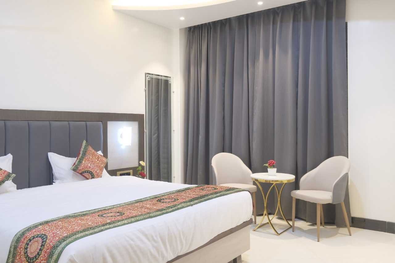 Room Image 2